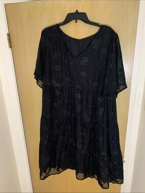 🖤PLUS SIZE 4X Black Floral V-Neck Women's Tunic Top🖤